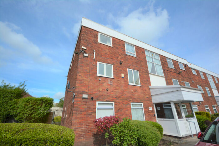 2 Bedroom Apartment To Rent In Park Lane, Whitefield, Manchester, M45