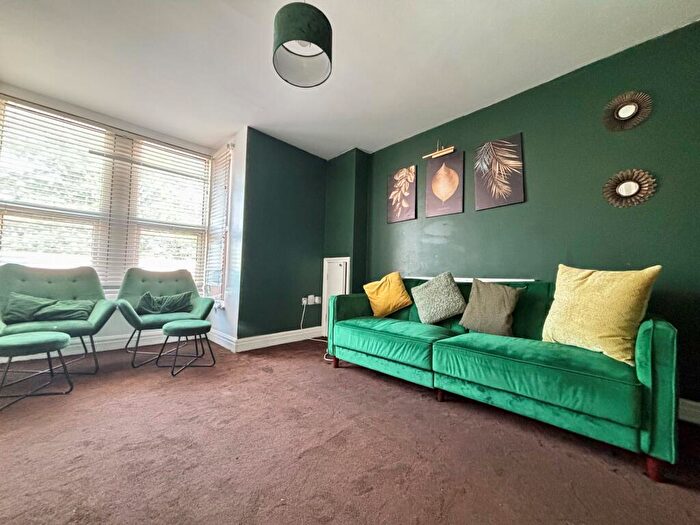 3 Bedroom Apartment To Rent In Balmoral Road, Gillingham, ME7