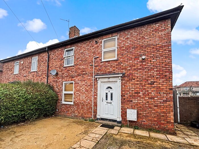 3 Bedroom Semi Detached House For Sale In Honiton Road, Bristol, BS16