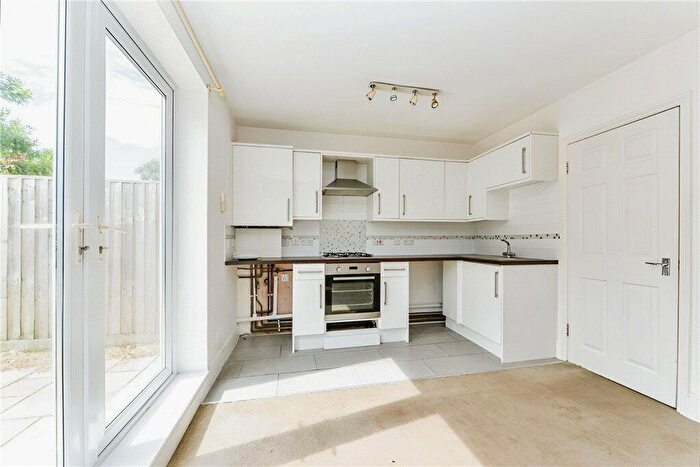 2 Bedroom Apartment For Sale In The Avenue, Totland Bay, Isle Of Wight, PO39