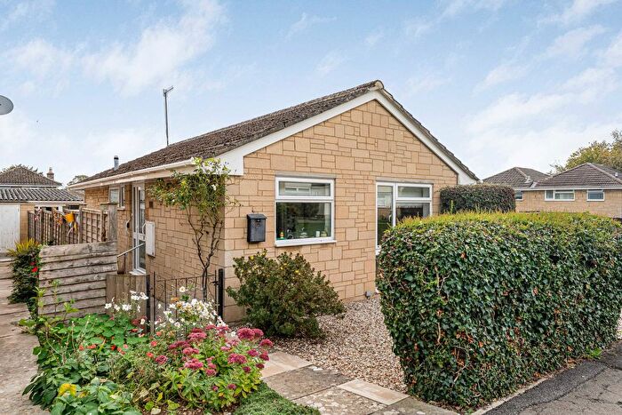 2 Bedroom Bungalow For Sale In Elphick Road, Cirencester, GL7