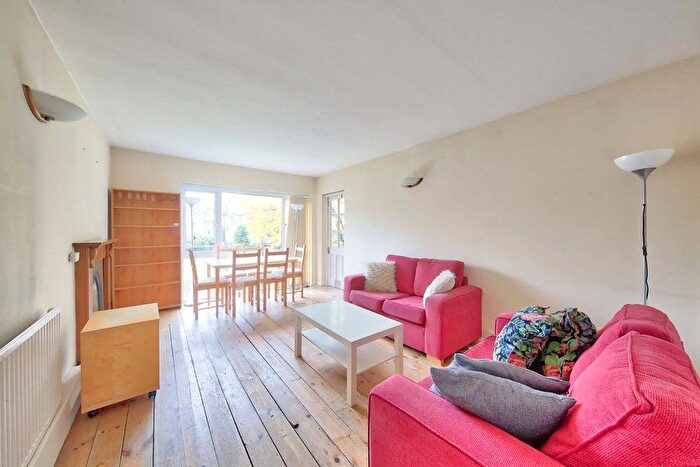 3 Bedroom Property To Rent In Cedars Road, SW4
