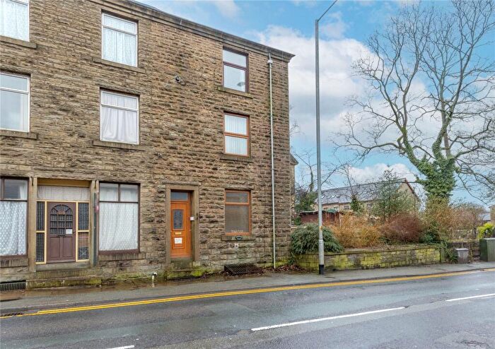 4 Bedroom Semi Detached House For Sale In Burnley Road, Rawtenstall, Rossendale, BB4