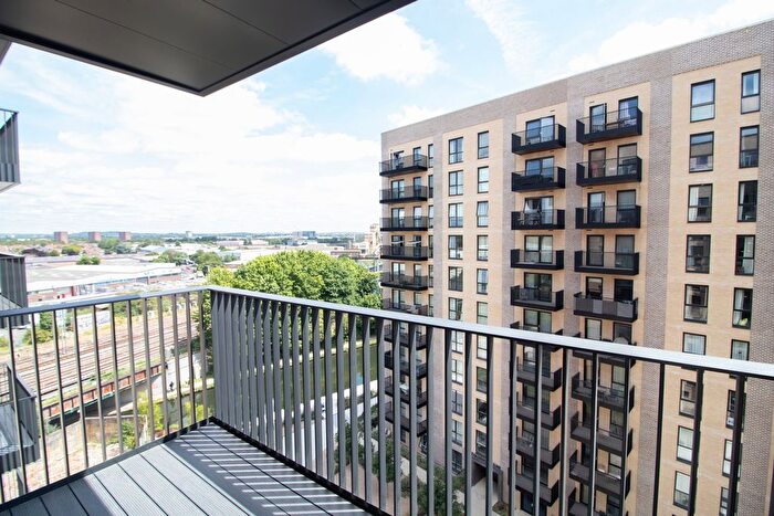 1 Bedroom Flat To Rent In Farine Avenue, London, UB3