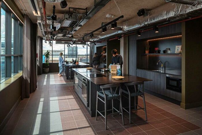 Studio To Rent In Chatfield Road, London, SW11