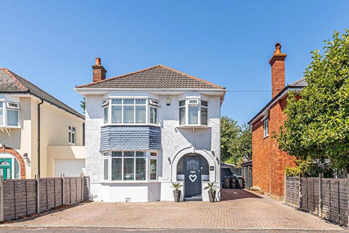 5 Bedroom Detached House For Sale In Southwick Road, Southbourne, BH6