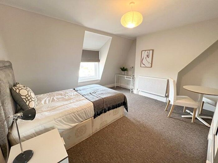 House Of Multiple Occupation To Rent In Main Road, Sidcup, Bexley, DA14