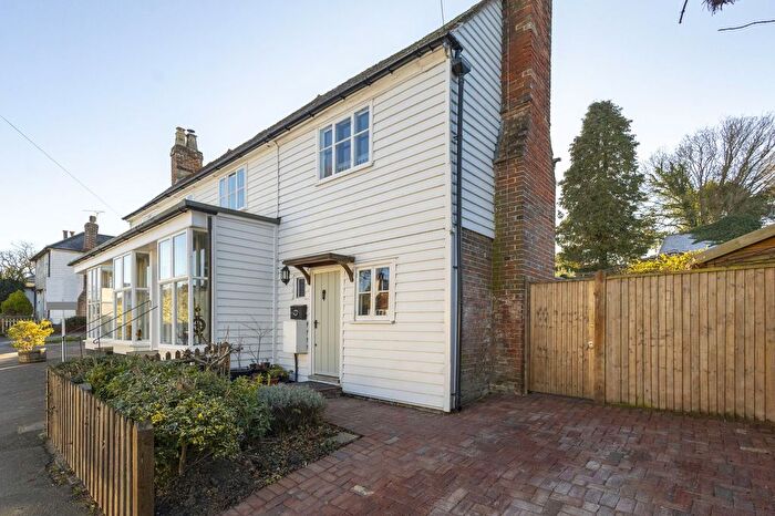 1 Bedroom Semi Detached House For Sale In Queen Street, Sandhurst, TN18