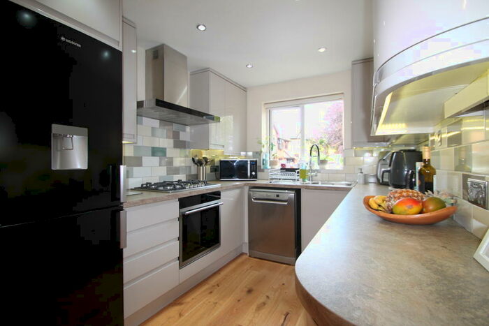 3 Bedroom House To Rent In Morgan Drive, Greenhithe, DA9