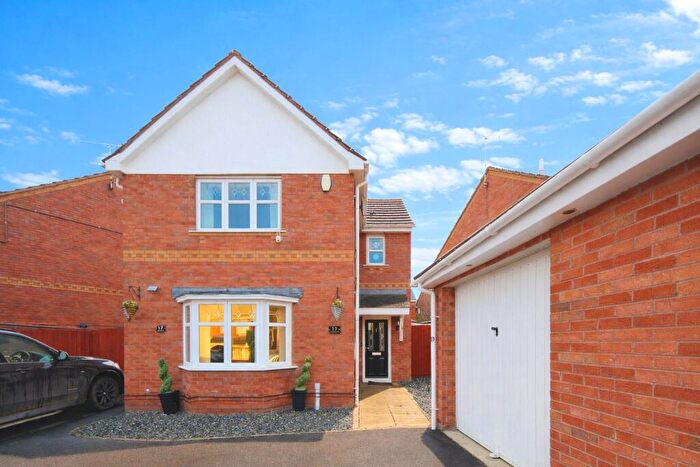 3 Bedroom Detached House For Sale In Northbourne Drive, Nuneaton, Warwickshire, CV11
