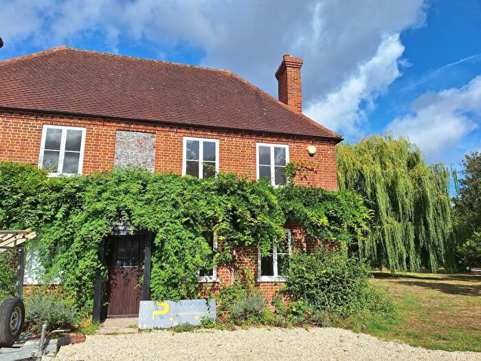 4 Bedroom Detached House To Rent In Mapledurham, Reading, RG4
