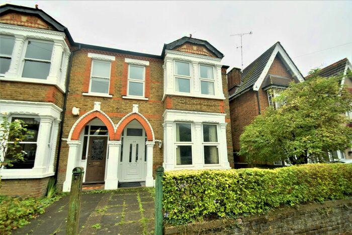 4 Bedroom Semi-Detached House To Rent In Hinton Road, Uxbridge, UB8