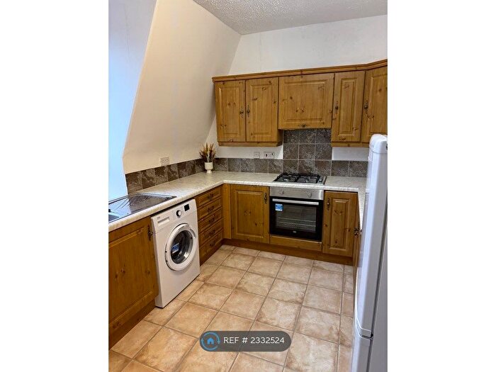 1 Bedroom Flat To Rent In Top Floor, Aberdeen, AB25