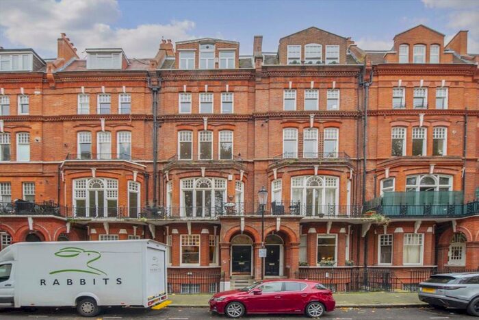 1 Bedroom Flat To Rent In Elm Park Gardens, Chelsea, SW10