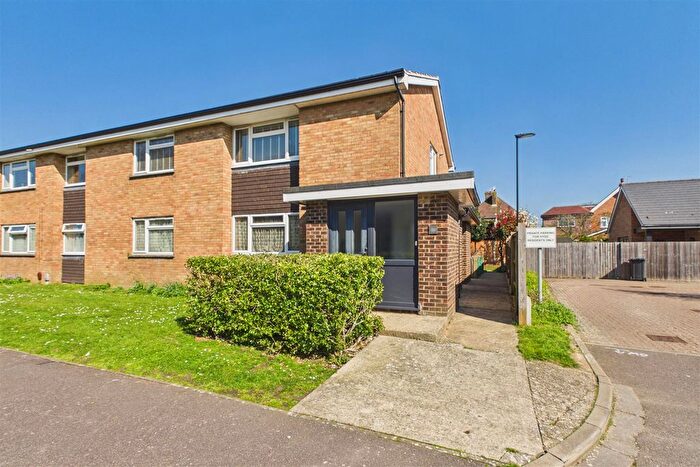 2 Bedroom Maisonette For Sale In Tozer Way, Chichester, PO19