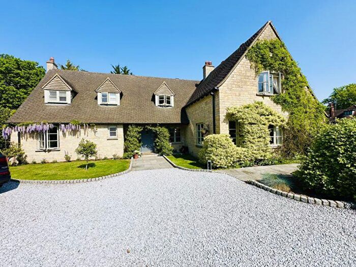 6 Bedroom Detached House To Rent In The Warren, Ashtead, KT21