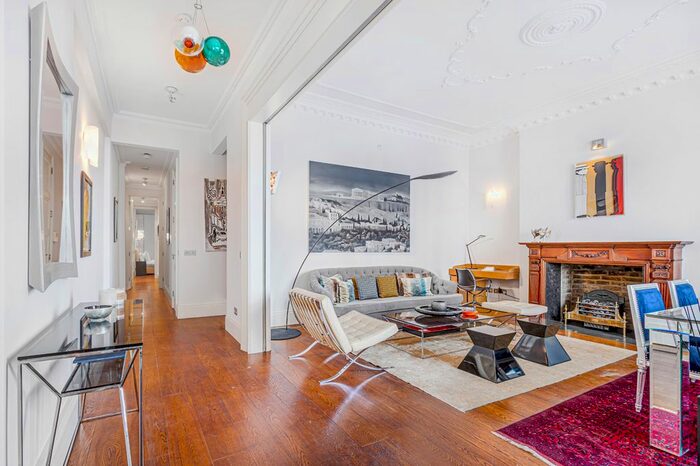 2 Bedroom Flat To Rent In Queen's Gate, London, SW7