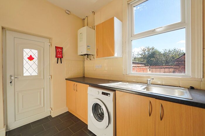 5 Bedroom Semi-Detached House For Sale In Mabel Grove, West Bridgford, Nottingham, Nottinghamshire, NG2