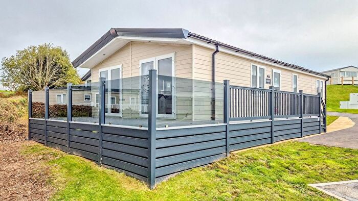 2 Bedroom Mobile/park Home For Sale In Combe Martin, Ilfracombe, EX34