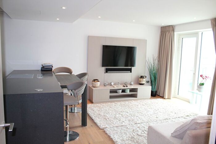 3 Bedroom Flat To Rent In Tierney Lane, London, W6