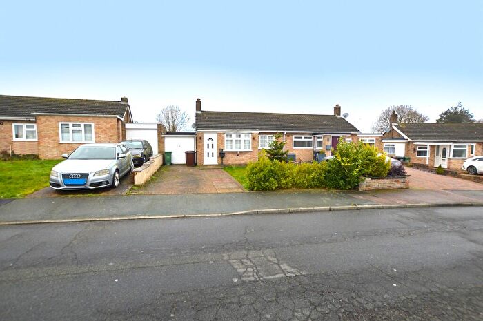 3 Bedroom Semi-Detached Bungalow For Sale In Stonewood, Bean, Dartford, DA2