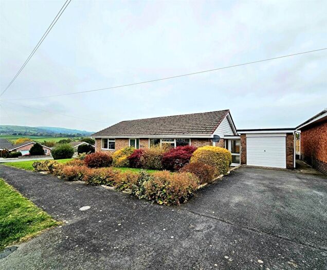 3 Bedroom Bungalow To Rent In Holcombe Drive, Llandrindod Wells, LD1