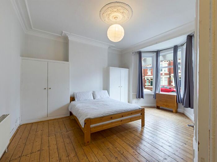 2 Bedroom Flat To Rent In Cartington Terrace, Heaton, Newcastle Upon Tyne, Tyne And Wear, NE6