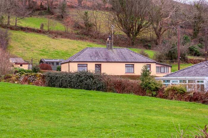 3 Bedroom Detached Bungalow For Sale In Cartrefle, Gyrn Goch, Caernarfon, Gwynedd, LL54