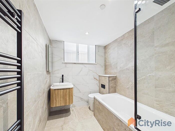 1 Bedroom Flat To Rent In Cathedral View, East Parade, Sheffield, S1