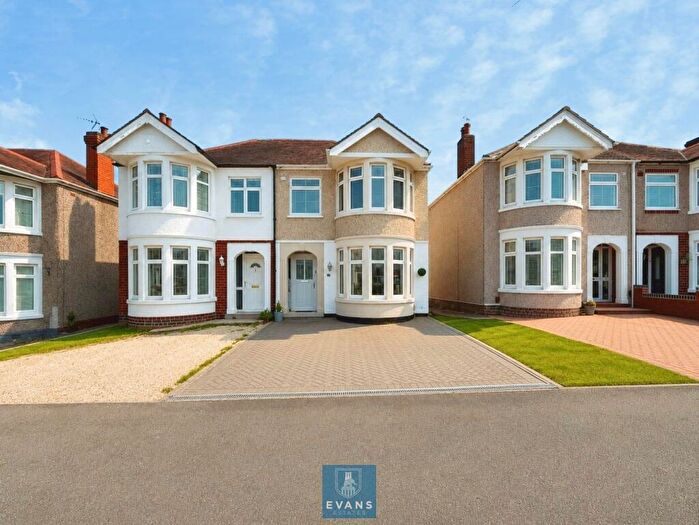 3 Bedroom Semi-Detached House For Sale In Dickens Road, Keresley, Coventry, CV6