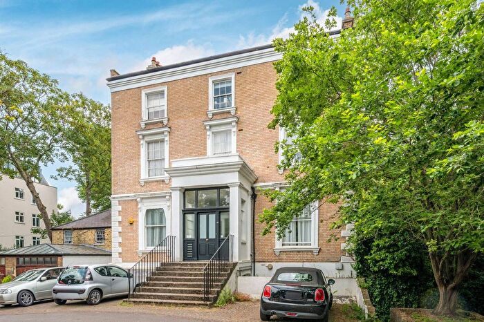 1 Bedroom Flat To Rent In Kings Avenue, Clapham Park, London, SW4