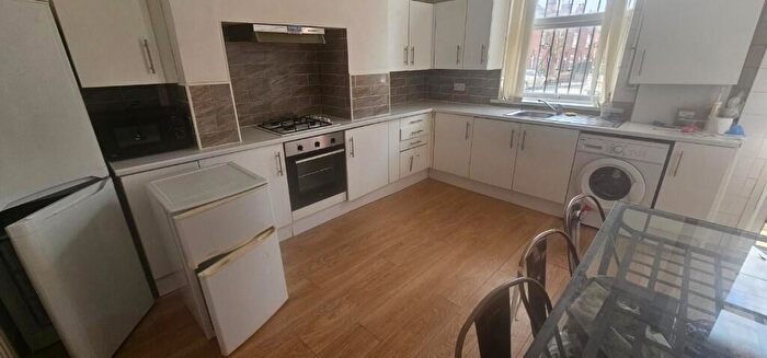 4 Bedroom Terraced House To Rent In Cleveleys Avenue, Leeds, West Yorkshire, LS11