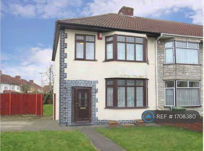 3 Bedroom Semi-Detached House To Rent In Kipling Road, Bristol, BS7