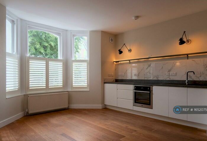 1 Bedroom Flat To Rent In Valletort Road, Plymouth, PL1