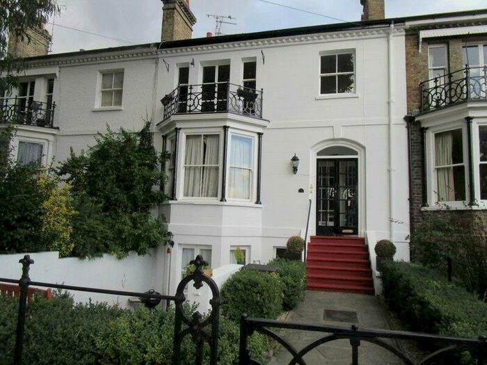 1 Bedroom Flat To Rent In Runwell Terrace, Southend-On-Sea, SS1