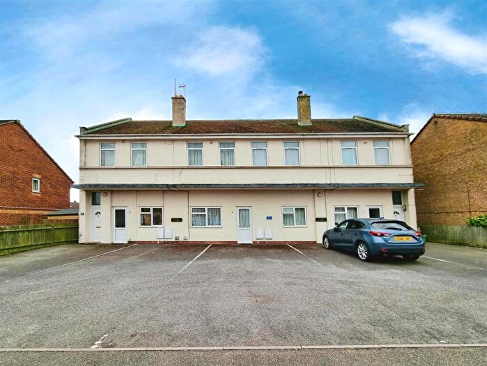 9 Bedroom Block Of Apartments For Sale In Welford Avenue, Irthlingborough, NN9