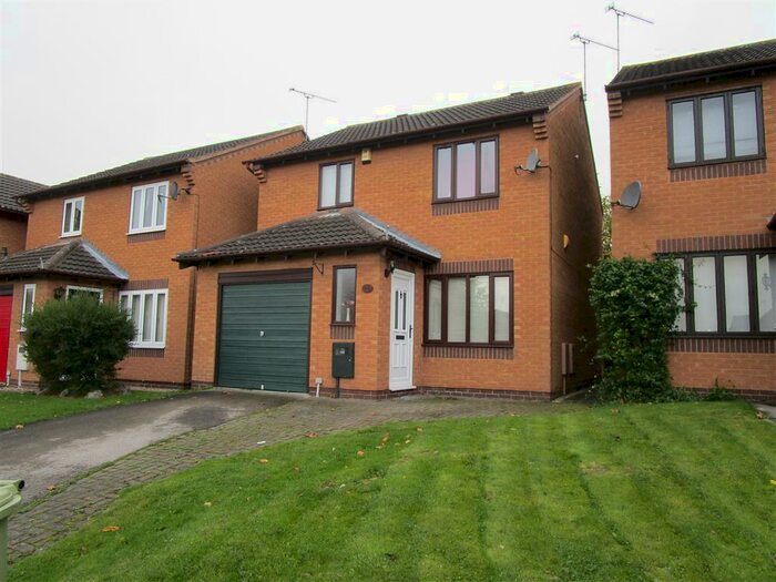 3 Bedroom House To Rent In Welham Grove, Retford, DN22