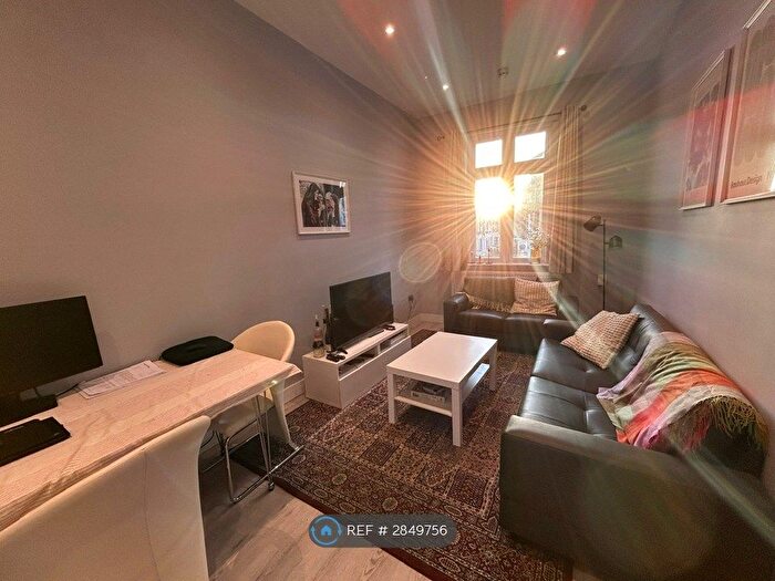 4 Bedroom Flat To Rent In Blackstock Road, London, N5