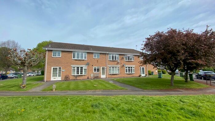 2 Bedroom Maisonette To Rent In Lodge Close, Duffield, Belper, DE56