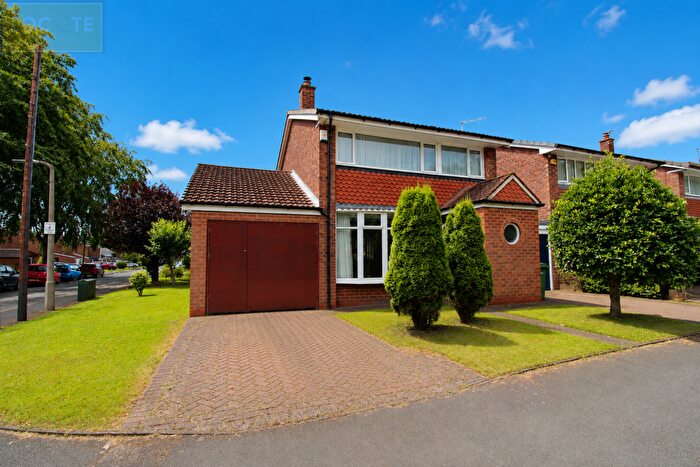 3 Bedroom Semi Detached House For Sale In Stretford Road, Urmston, M41
