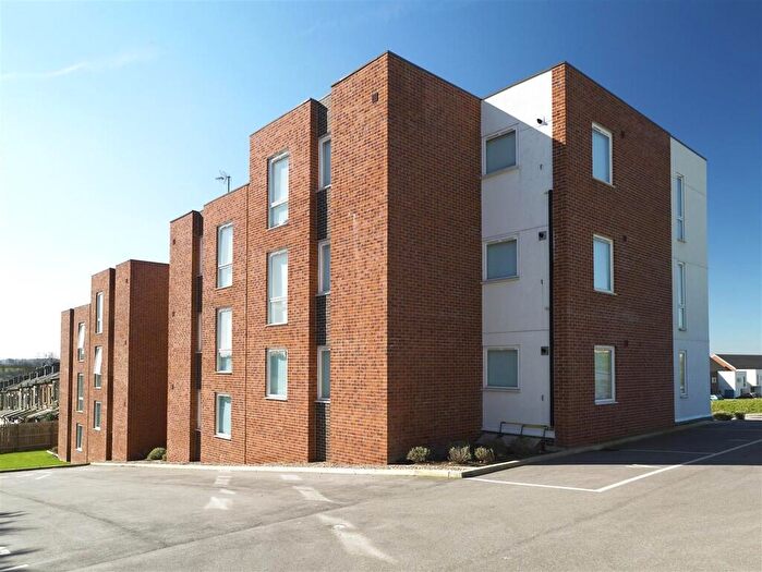 2 Bedroom Apartment To Rent In Flat Meadow View, Waterloo Mount, LS28