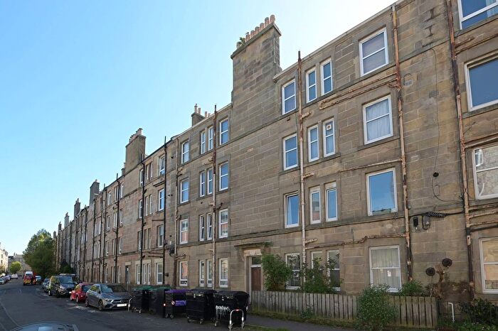 1 Bedroom Flat For Sale In Watson Crescent, Polwarth, Edinburgh, EH11