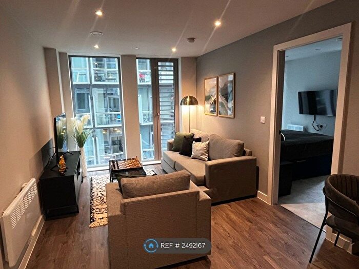 1 Bedroom Flat To Rent In Embankment Exchange, Salford, M3