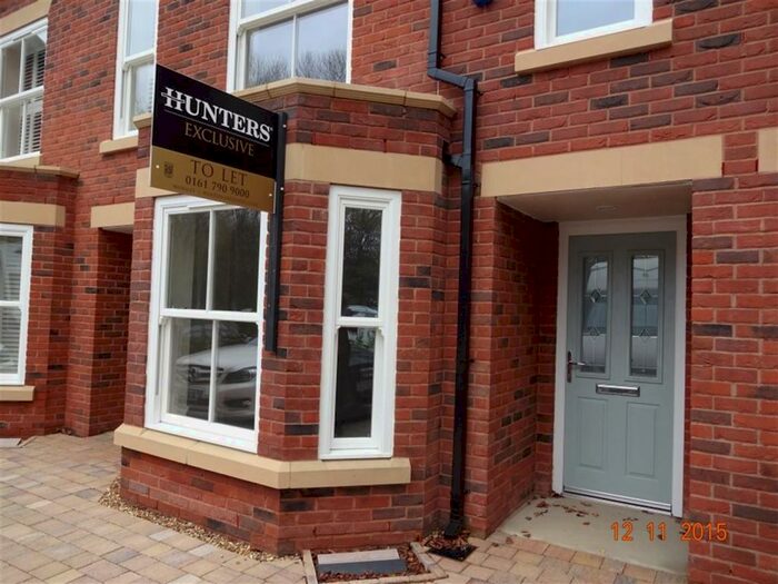 4 Bedroom Town House To Rent In Park Road, Worsley, Manchester, M28