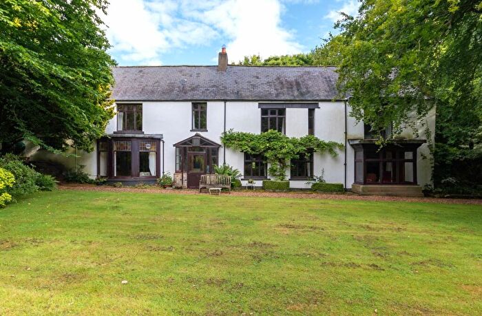 5 Bedroom Semi-Detached House For Sale In Fyndoune, Hartside, Durham, DH1