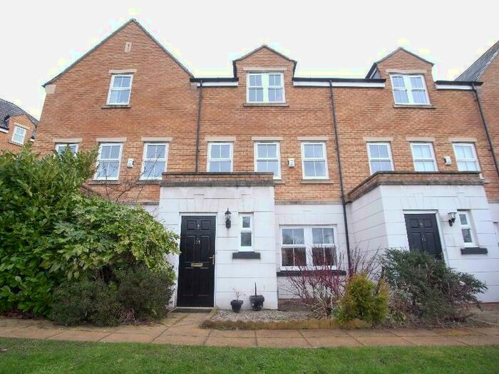 4 Bedroom House To Rent In Mansion Gate, Leeds, West Yorkshire, Uk, LS7