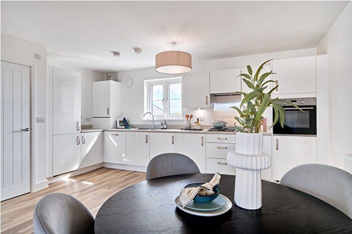 2 Bedroom Flat For Sale In "Falcon Court - Plot " At Westvale Park, Webber Street, Horley, RH6