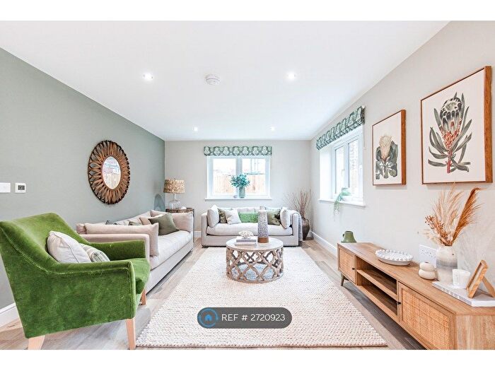 4 Bedroom Detached House To Rent In Freethorpe, Freethorpe, Norwich, NR13