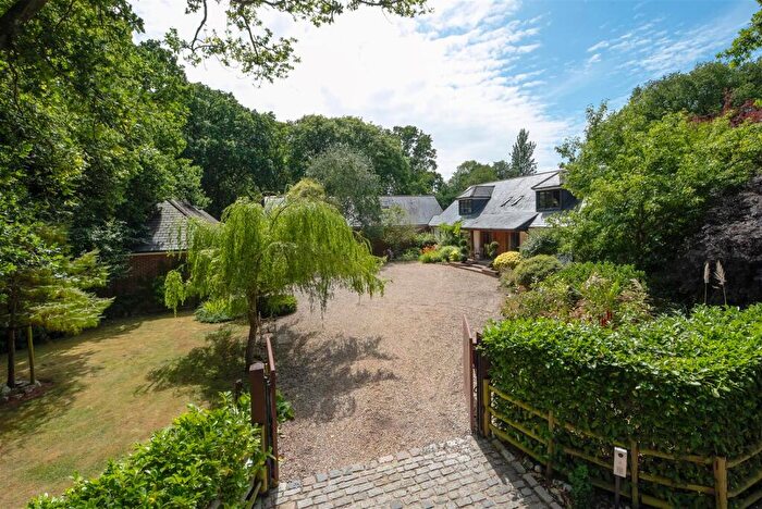 4 Bedroom Detached House For Sale In Willow Road, Whitstable, CT5