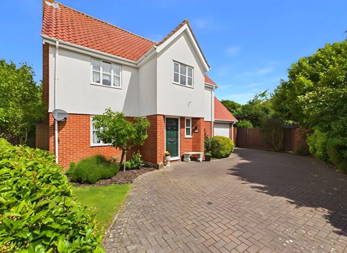 4 Bedroom Detached House For Sale In Church Farm Close, Horham, Eye, IP21